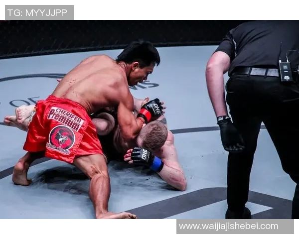 美国残疾足球明星的奋斗与荣耀之路 美国残疾足球明星的奋斗与荣耀之路